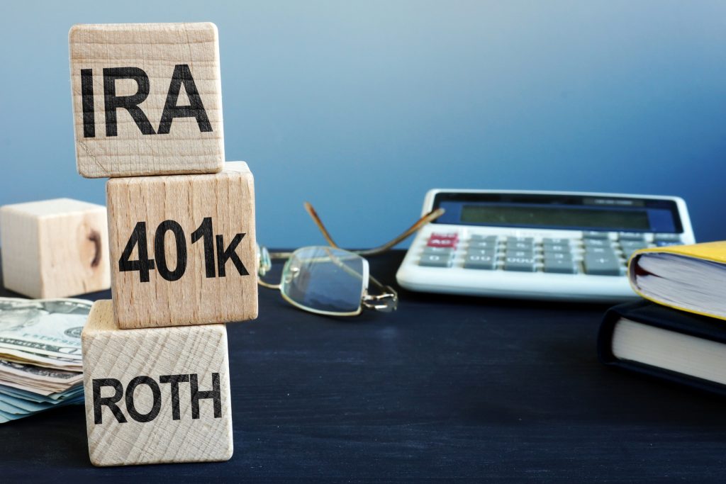 What's the Difference Between IRAs and 401(k)s? Miles Financial Group 